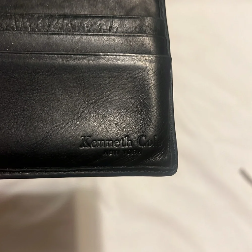 Kenneth Cole mens black butter soft leather bi-fold wallet